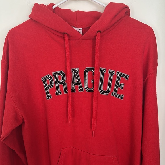Prague Unisex Hoodie M Czech Republic Pockets Red with Raised Black Letters - Picture 2 of 8